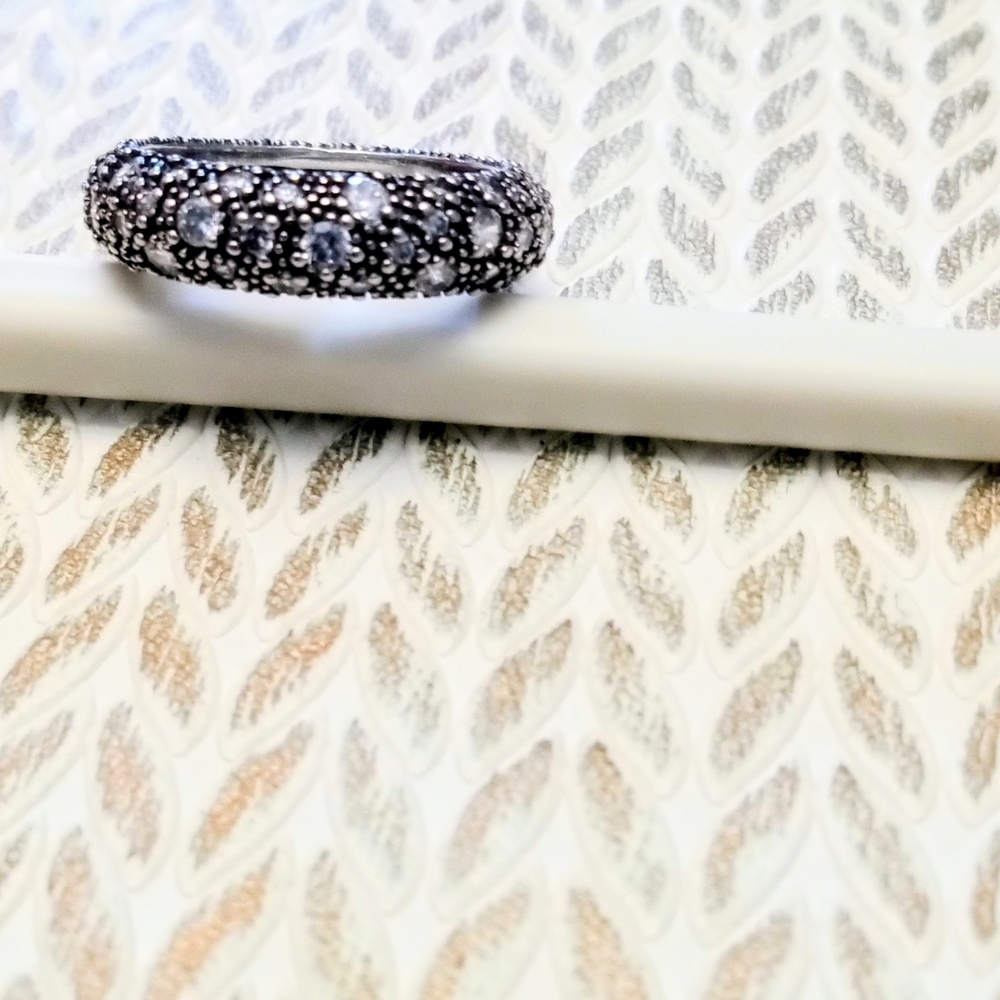 Elegant Vintage Style Women's Ring